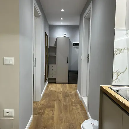 Le Bon 2 Apartment